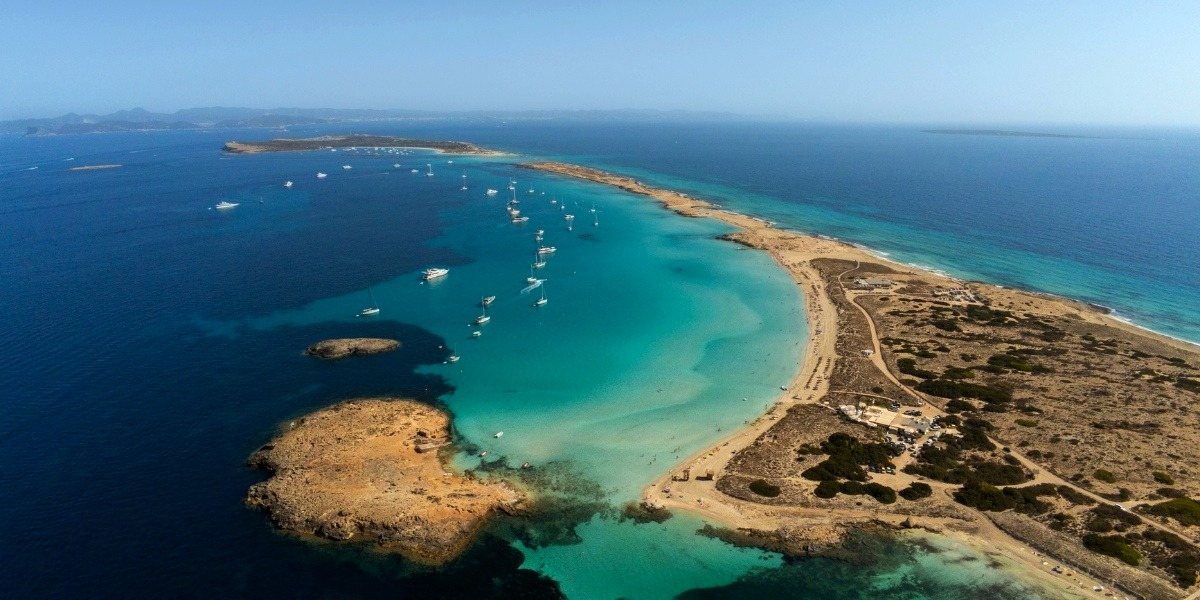 Vista su Formentera dalla barca